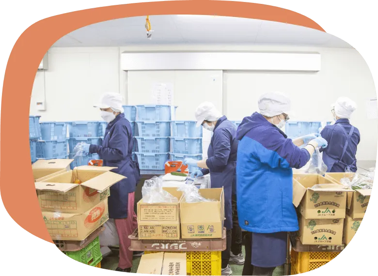 香流食品の作業風景